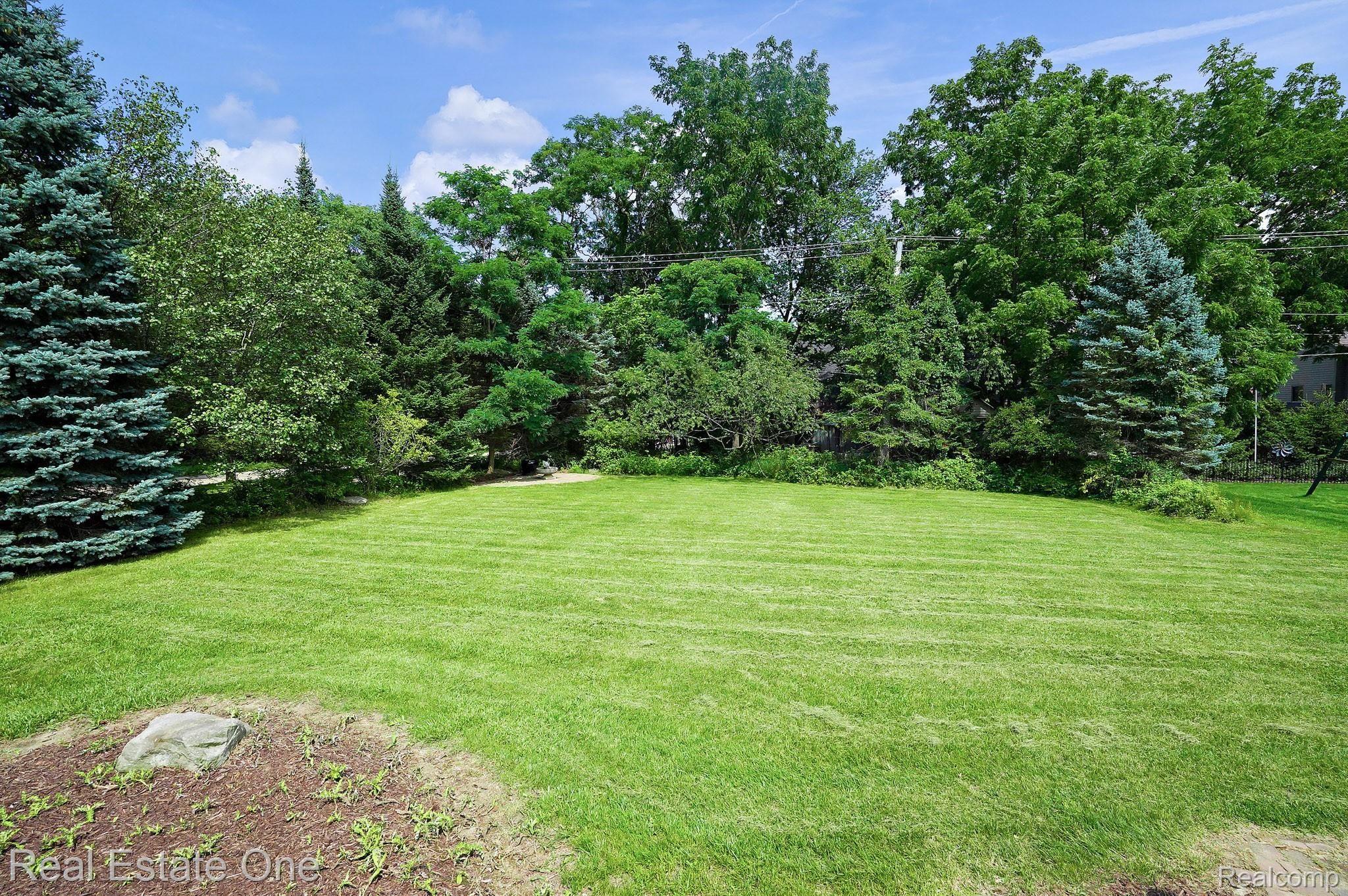 1764 Ridgecrest Rochester, MI 48306 - Photo 26 of 42 DSC00598.jpg