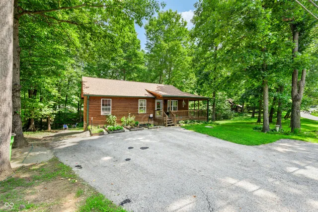 $330,000 | 7817 Center Lake Road, Nineveh, IN 46164