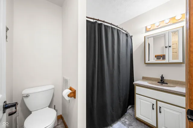 $330,000 | 7817 Center Lake Road, Nineveh, IN 46164