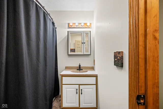 $330,000 | 7817 Center Lake Road, Nineveh, IN 46164