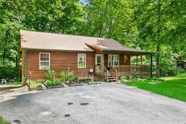 $330,000 | 7817 Center Lake Road, Nineveh, IN 46164