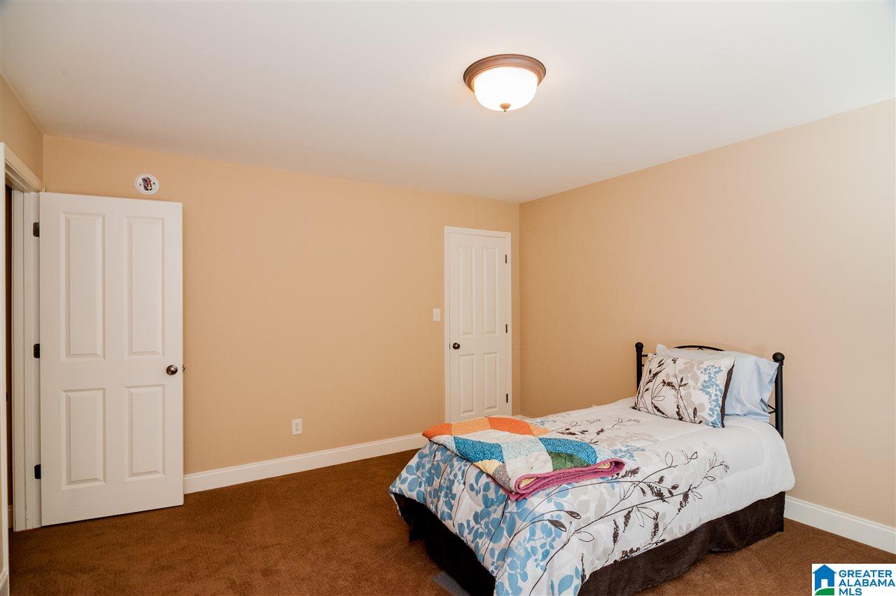 1013 Long Leaf Lk Way Helena, AL 35022 - Photo 24 of 34