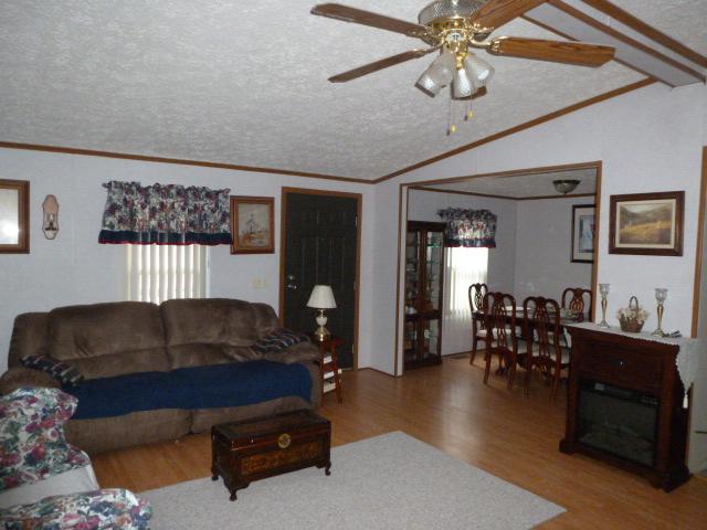 257 Harper Road Clarksville, TN 37043 - Photo 6 of 20 Another view of Great Room