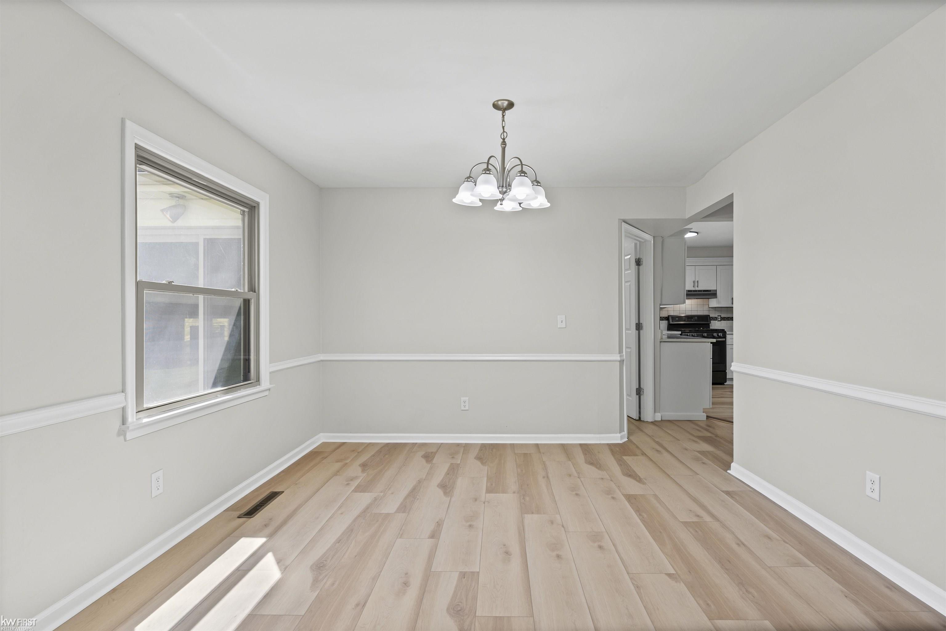3183 Bridle Path Flint, MI 48507 - Photo 27 of 79