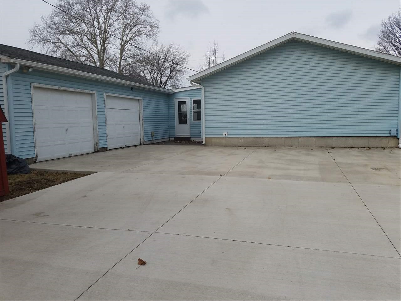 1322 Master Drive Decatur, IN 46733 - Photo 3 of 19