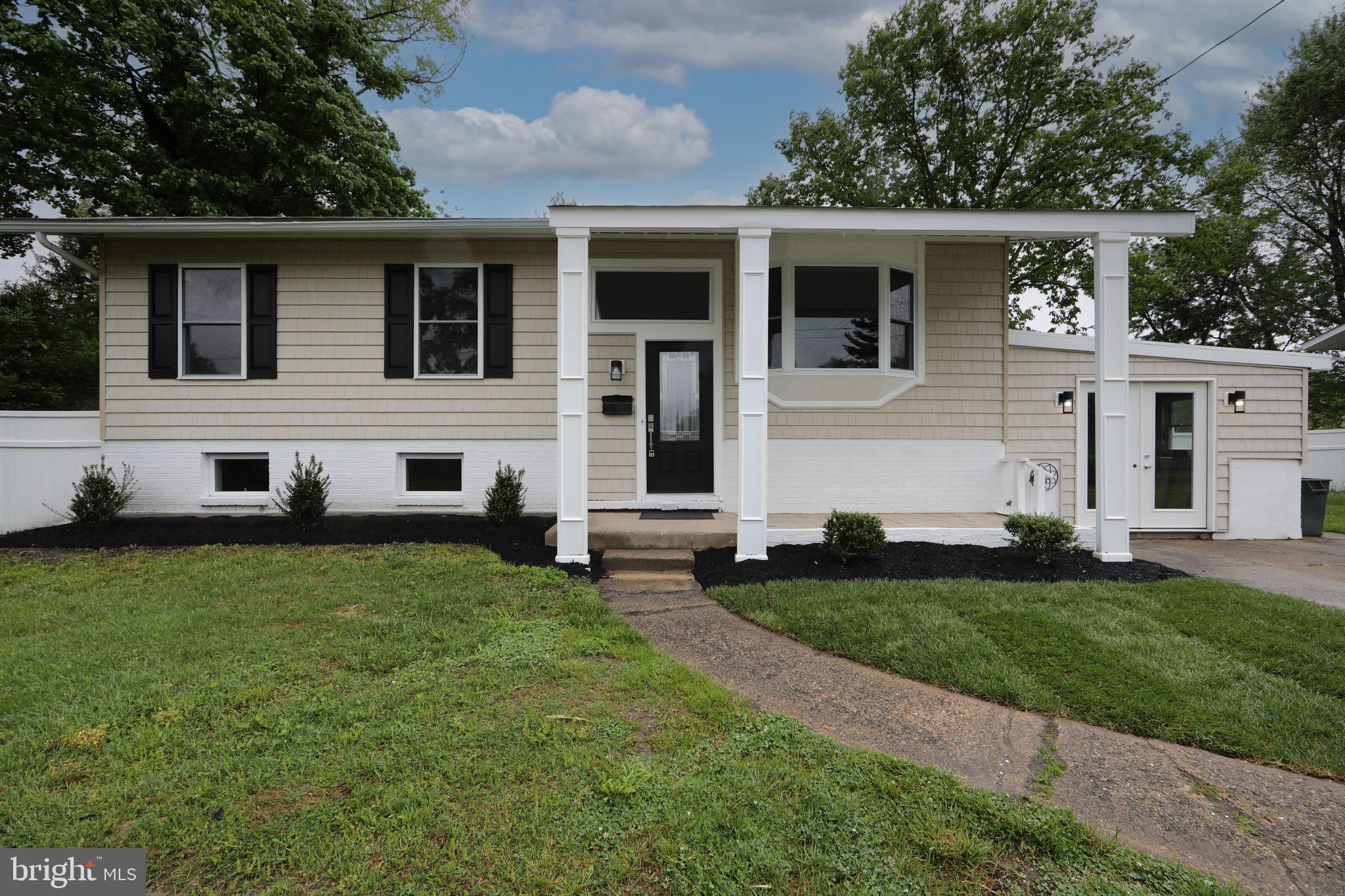 14 Edgehill Road Gibbsboro, NJ 08026 - Photo 1 of 44