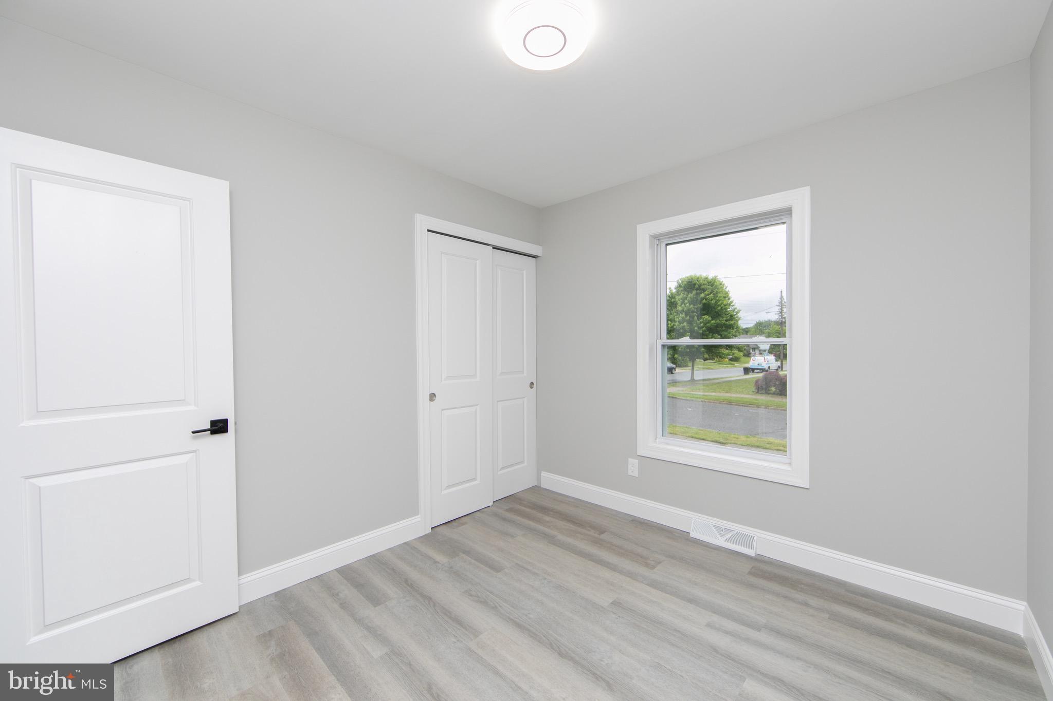 14 Edgehill Road Gibbsboro, NJ 08026 - Photo 23 of 44