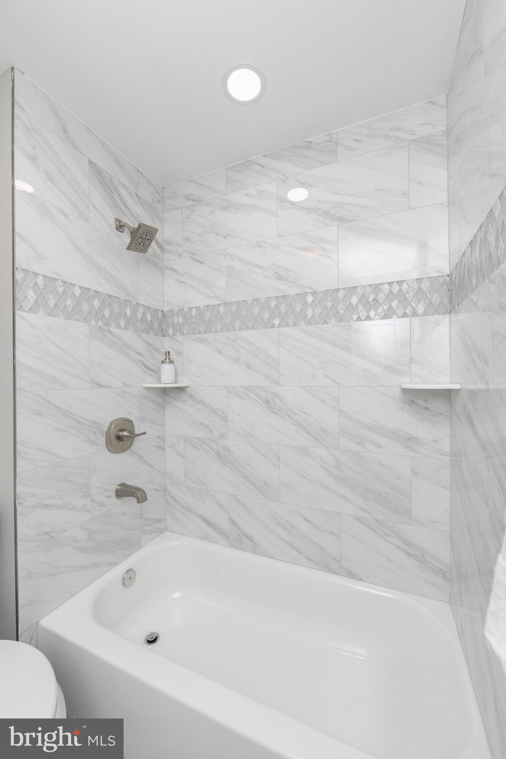 14 Edgehill Road Gibbsboro, NJ 08026 - Photo 27 of 44