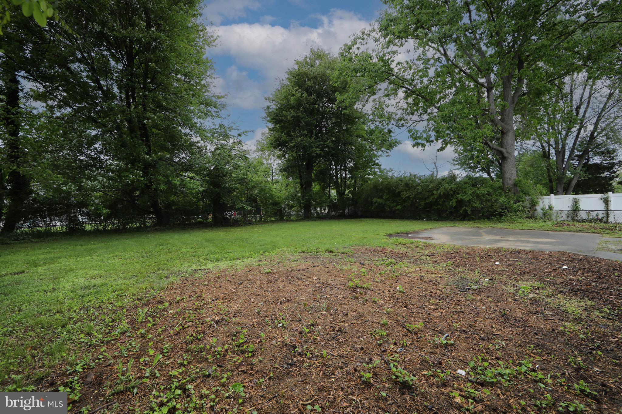 14 Edgehill Road Gibbsboro, NJ 08026 - Photo 40 of 44