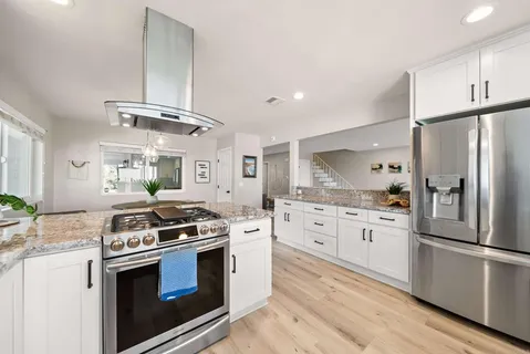 $1,395,000 | 6827 El Fuerte Street, Carlsbad, CA 92009