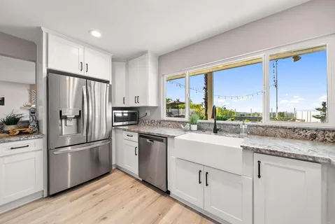 $1,395,000 | 6827 El Fuerte Street, Carlsbad, CA 92009