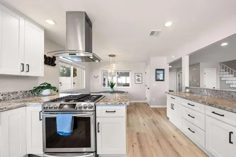 $1,395,000 | 6827 El Fuerte Street, Carlsbad, CA 92009