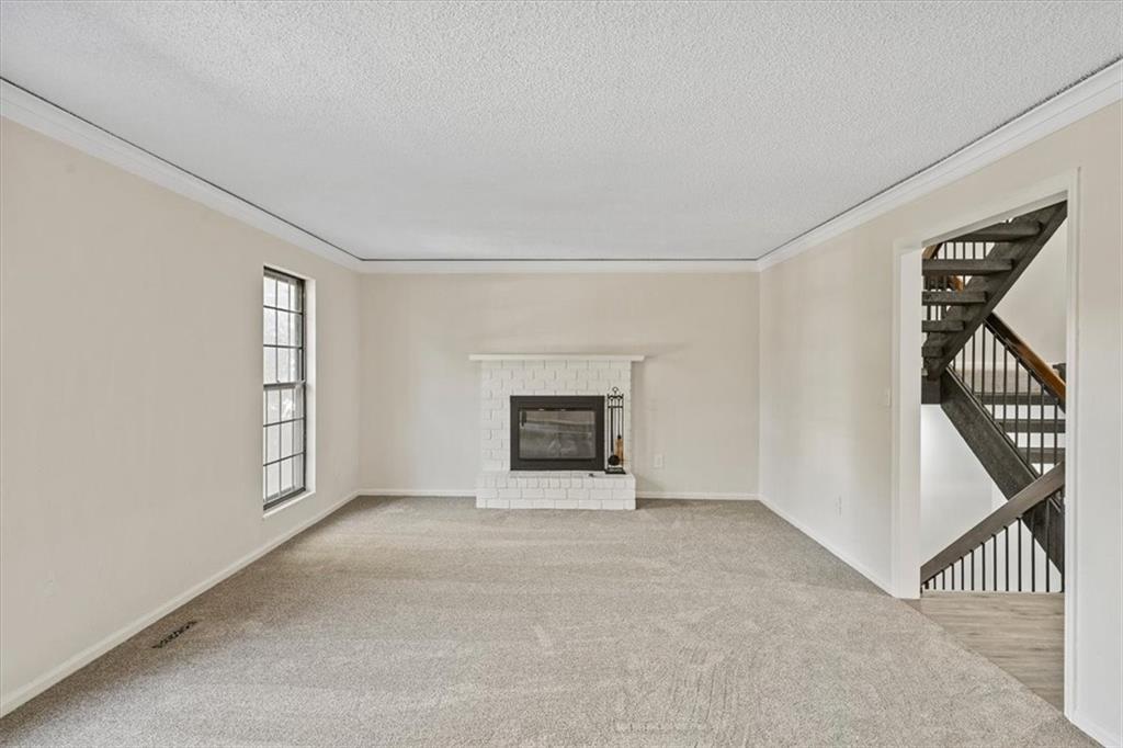 10248 CedarBrooke Lane Kansas City, MO 64131 - Photo 11 of 23