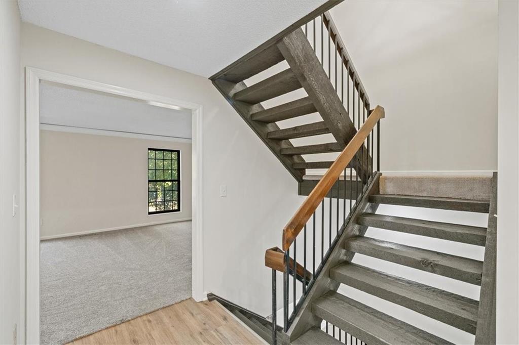 10248 CedarBrooke Lane Kansas City, MO 64131 - Photo 15 of 23