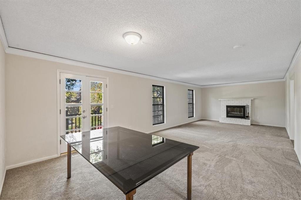 10248 CedarBrooke Lane Kansas City, MO 64131 - Photo 9 of 23