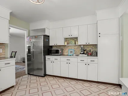 $899,000 | 2 Studio Lane, Norwalk, CT 06850