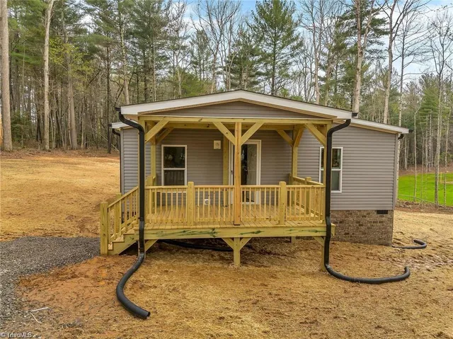 $229,900 | 253 Ridge Top Road, North Wilkesboro, NC 28659