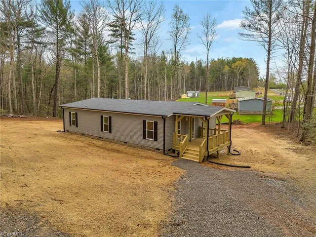 $229,900 | 253 Ridge Top Road, North Wilkesboro, NC 28659