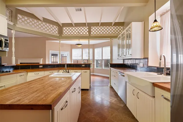 $449,000 | 12505 Hunters Chase Drive, Austin, TX 78729