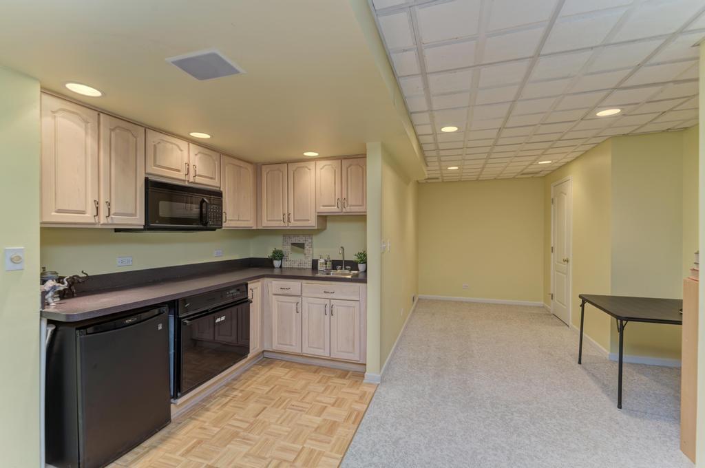 1500 Royal Oak Road Darien, IL 60561 - Photo 34 of 48