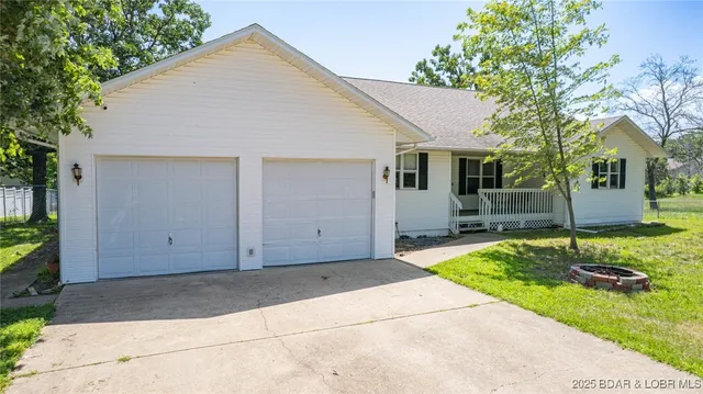 $275,000 | 2526 North Business Rte 5, Camdenton, MO 65020