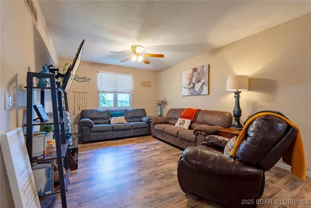 $275,000 | 2526 North Business Rte 5, Camdenton, MO 65020