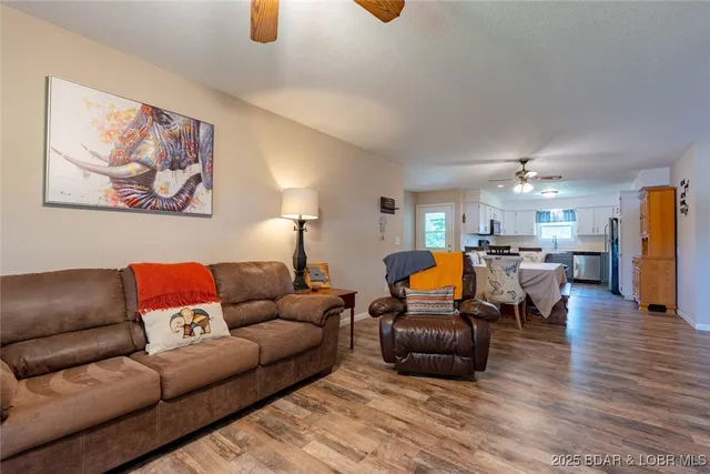 $275,000 | 2526 North Business Rte 5, Camdenton, MO 65020