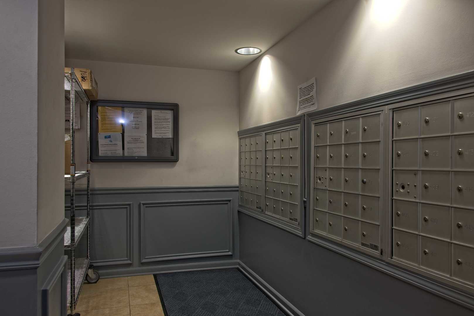 855 East 22nd Street, Unit 403 Lombard, IL 60148 - Photo 4 of 17