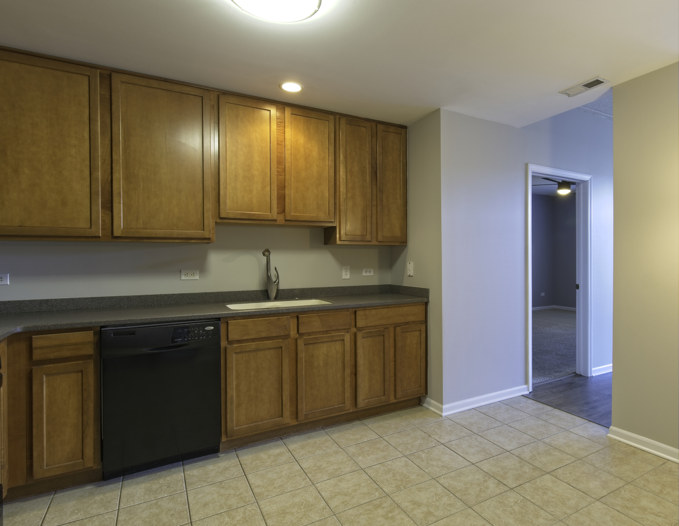855 East 22nd Street, Unit 403 Lombard, IL 60148 - Photo 7 of 17