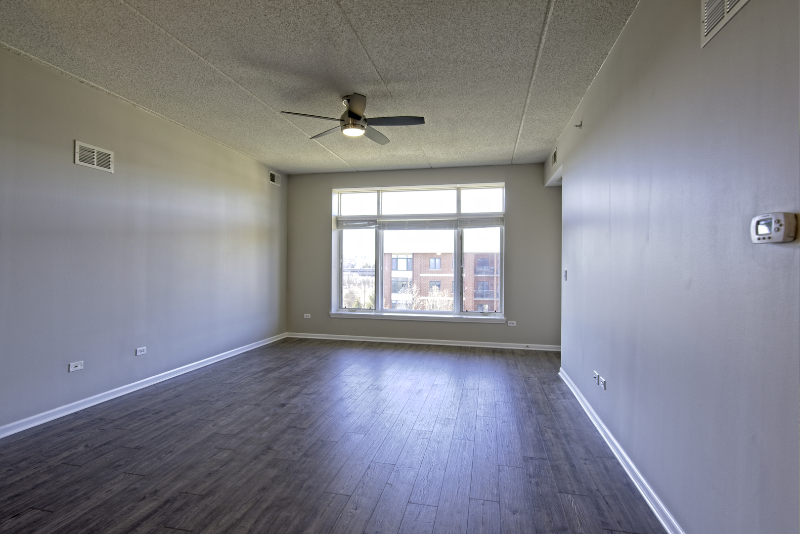 855 East 22nd Street, Unit 403 Lombard, IL 60148 - Photo 9 of 17