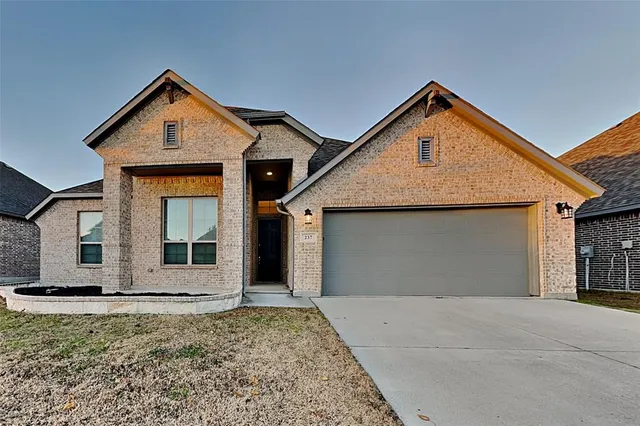 $2,295 | 237 Giddings Trail, Forney, TX 75126