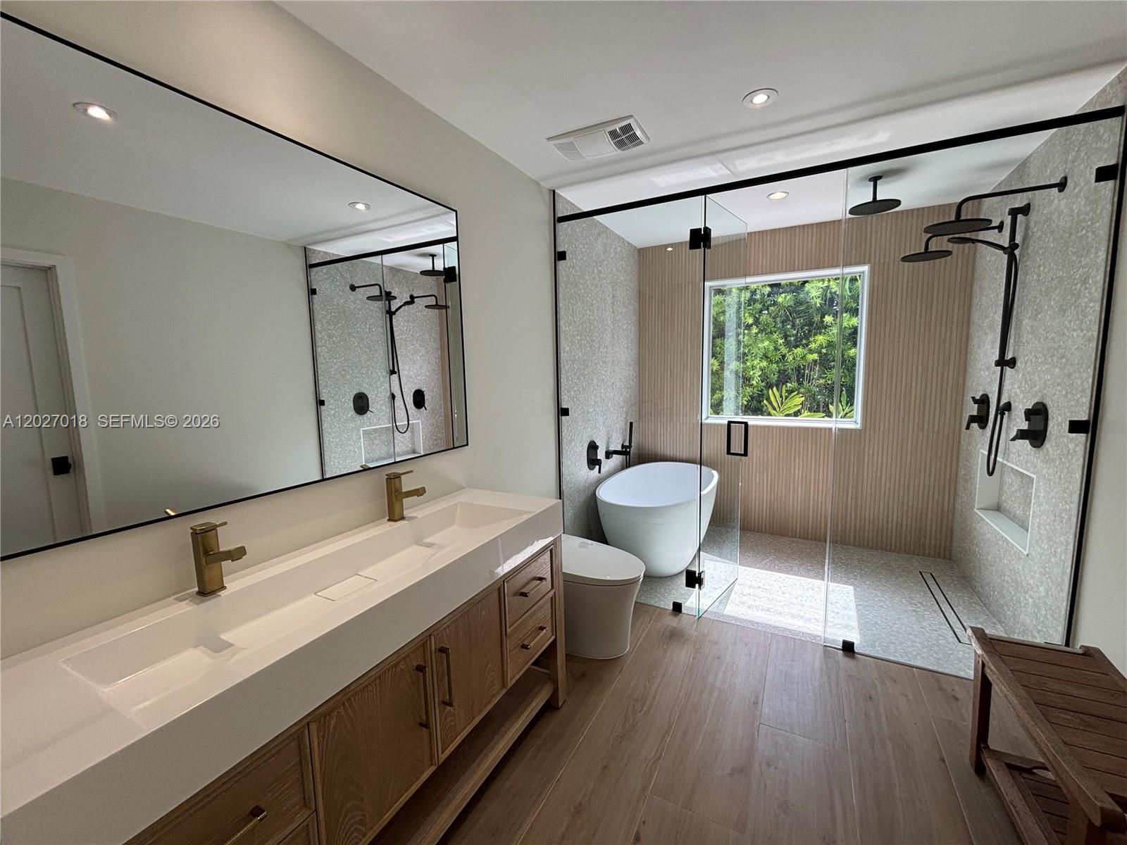 4730 Southwest 89th Avenue Miami, FL 33165 - Photo 6 of 31
