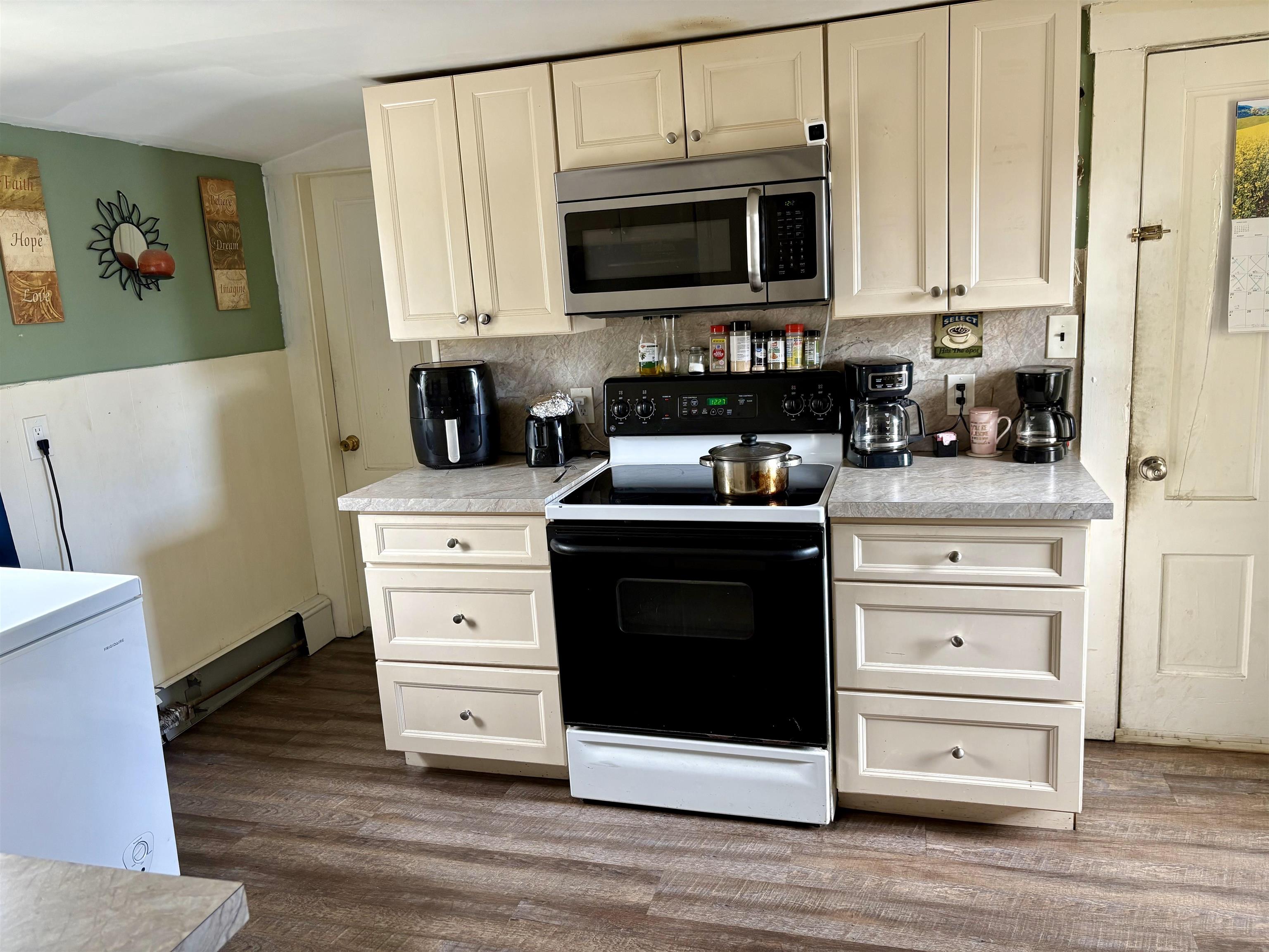 161 North Main Street Rochester, NH 03867 - Photo 13 of 27