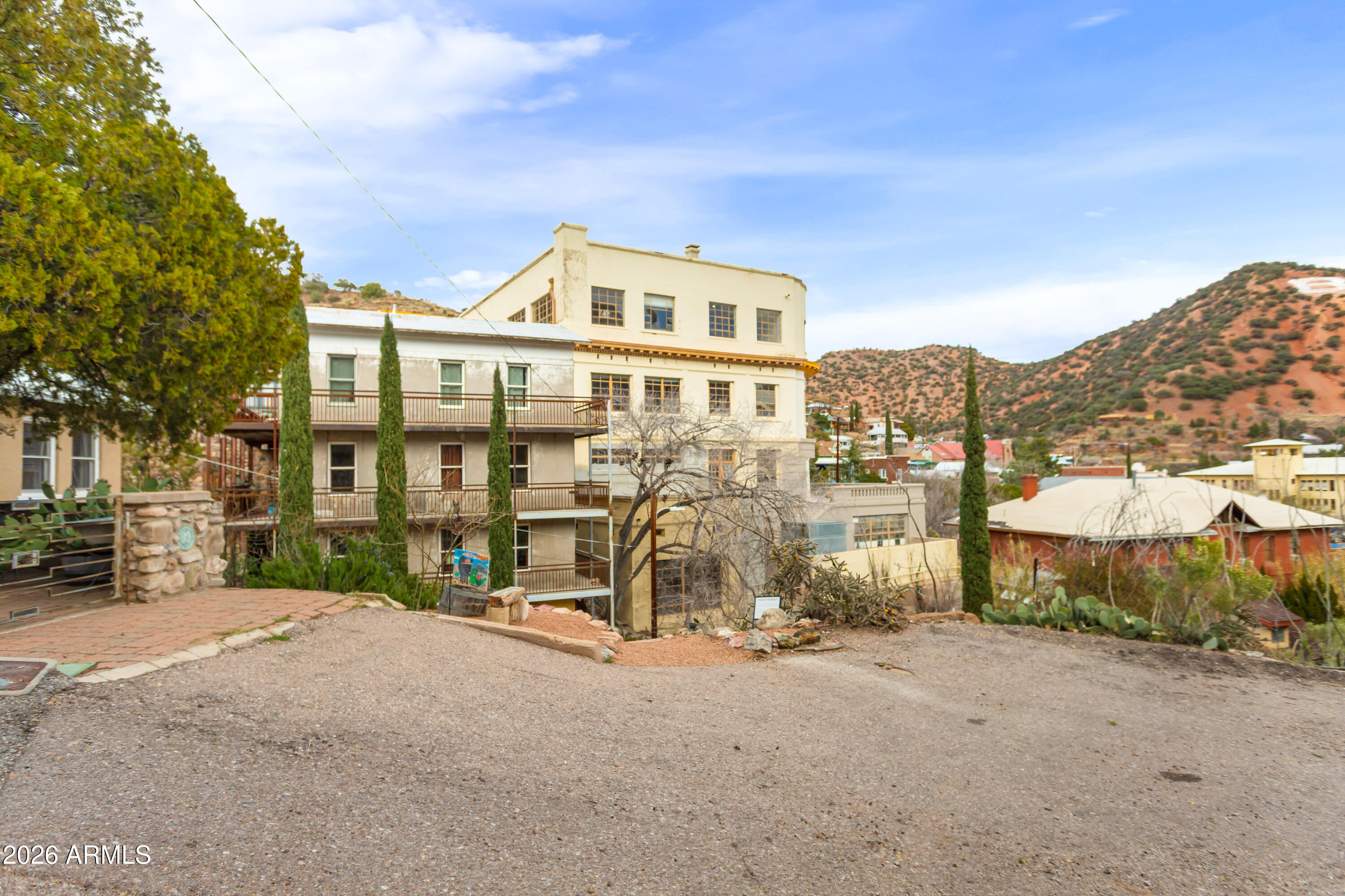 14 Maxfield Avenue Bisbee, AZ 85603 - Photo 33 of 40 Parking