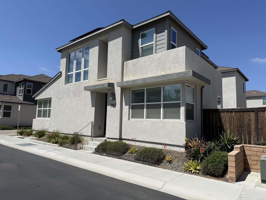 1767 Whitmore Loop Chula Vista, CA 91913 - Photo 2 of 31 Gallery Image 2