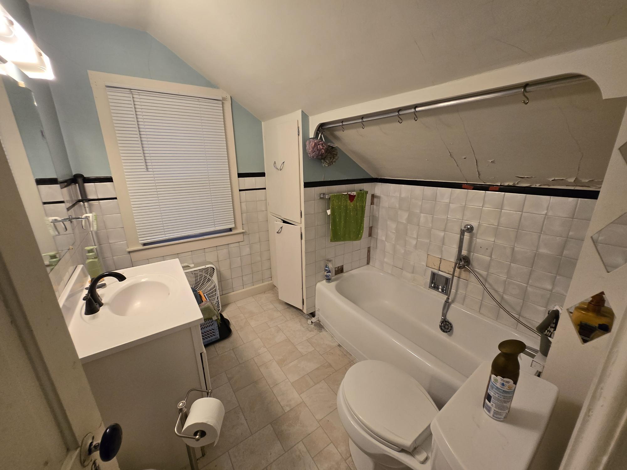 617 Chicago Street Manitowoc, WI 54220 - Photo 10 of 11 10