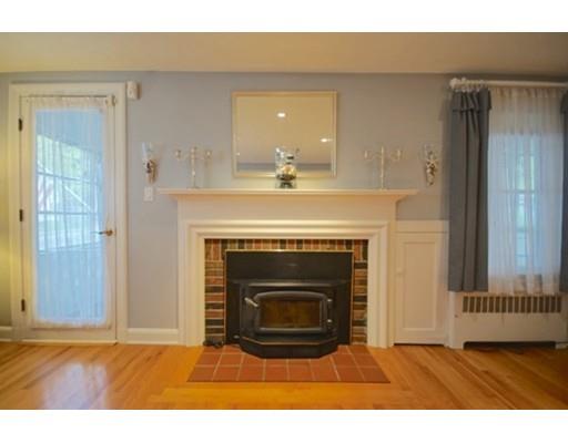 26 Arvidson Road Lynn, MA 01904 - Photo 5 of 29 Gallery Image 5