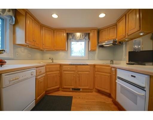 26 Arvidson Road Lynn, MA 01904 - Photo 10 of 29 Gallery Image 10