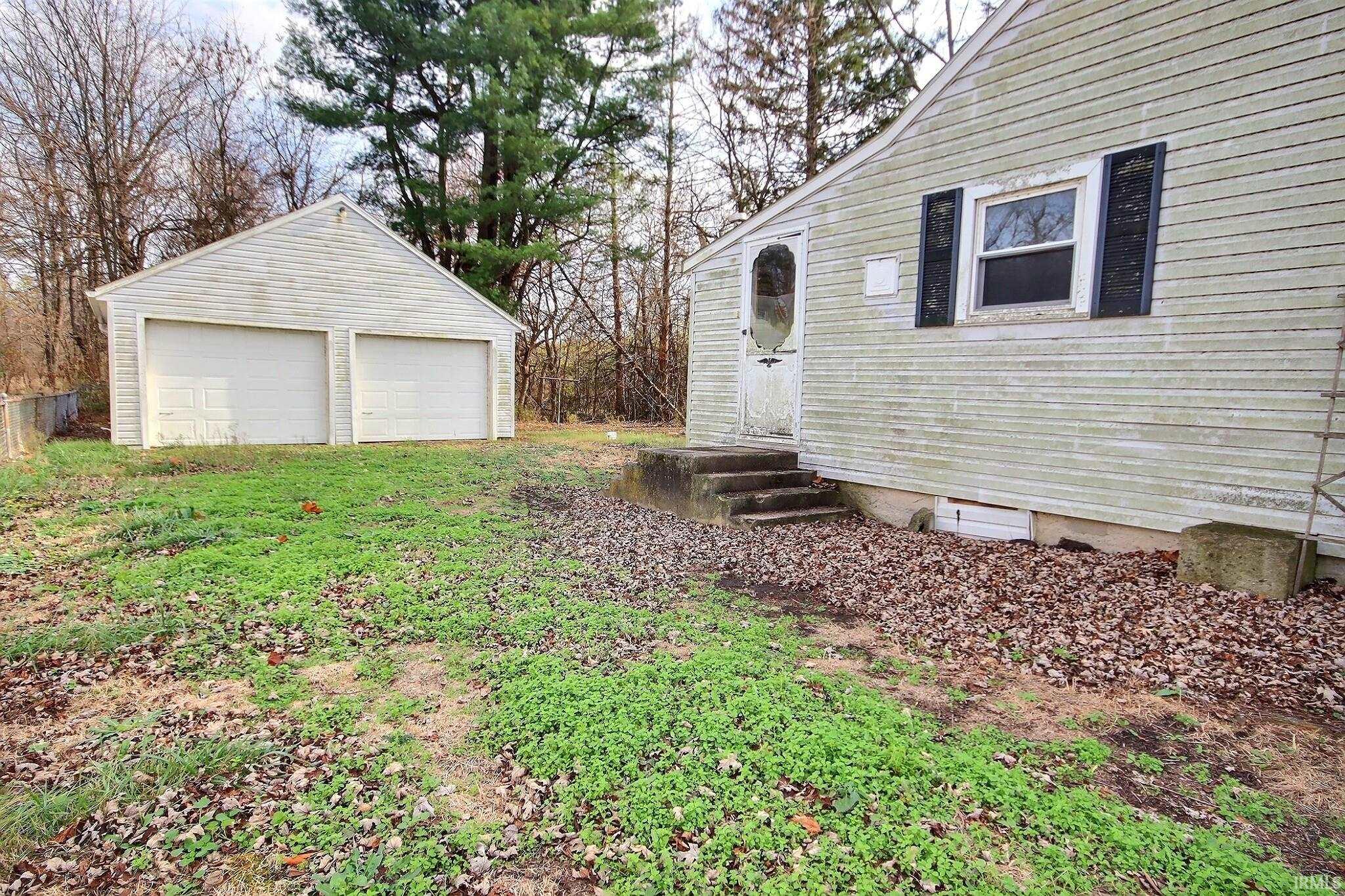9135 Aboite Road Roanoke, IN 46783 - Photo 17 of 21