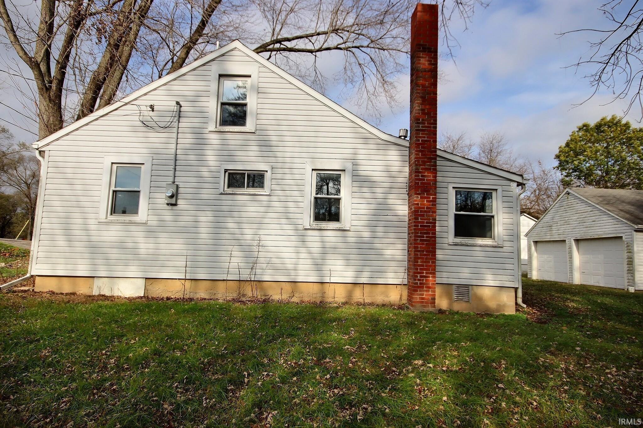 9135 Aboite Road Roanoke, IN 46783 - Photo 2 of 21