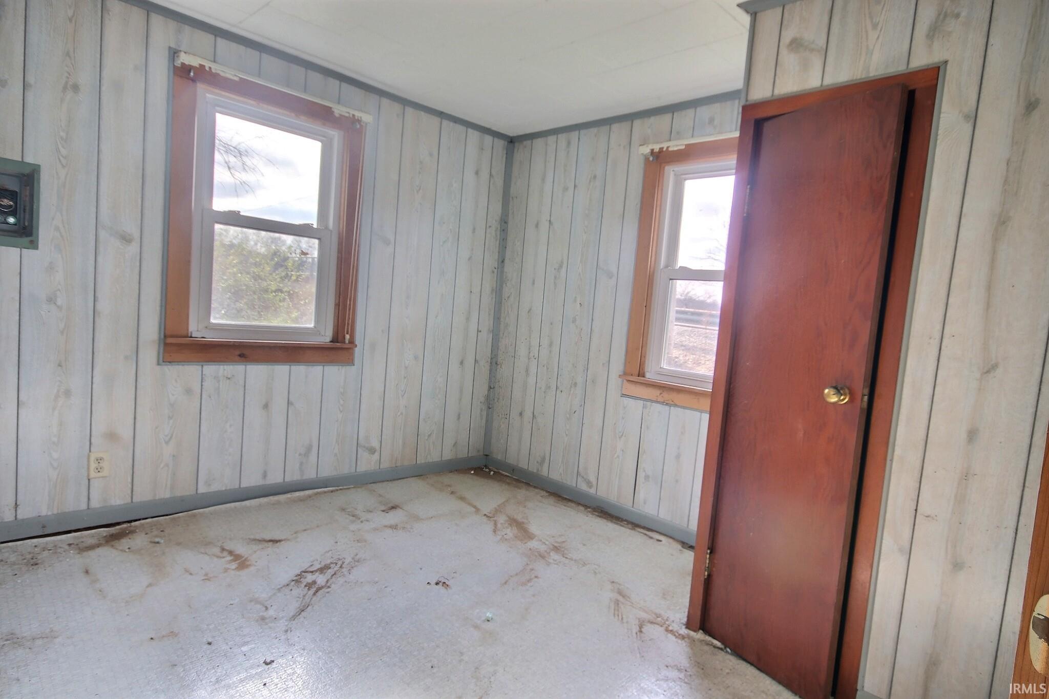 9135 Aboite Road Roanoke, IN 46783 - Photo 5 of 21