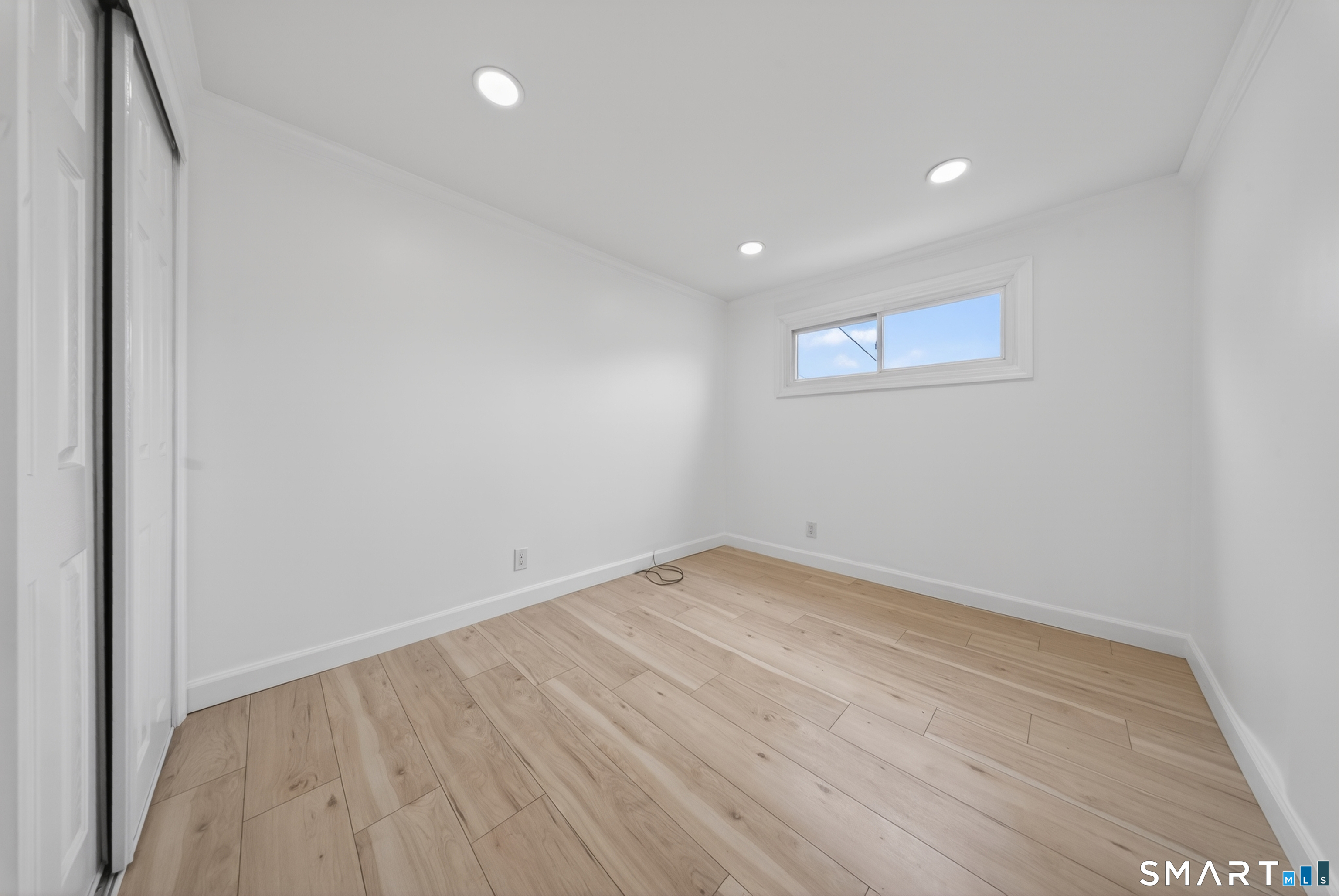 207 Hillcrest Road Bridgeport, CT 06606 - Photo 15 of 28 Bedroom #2