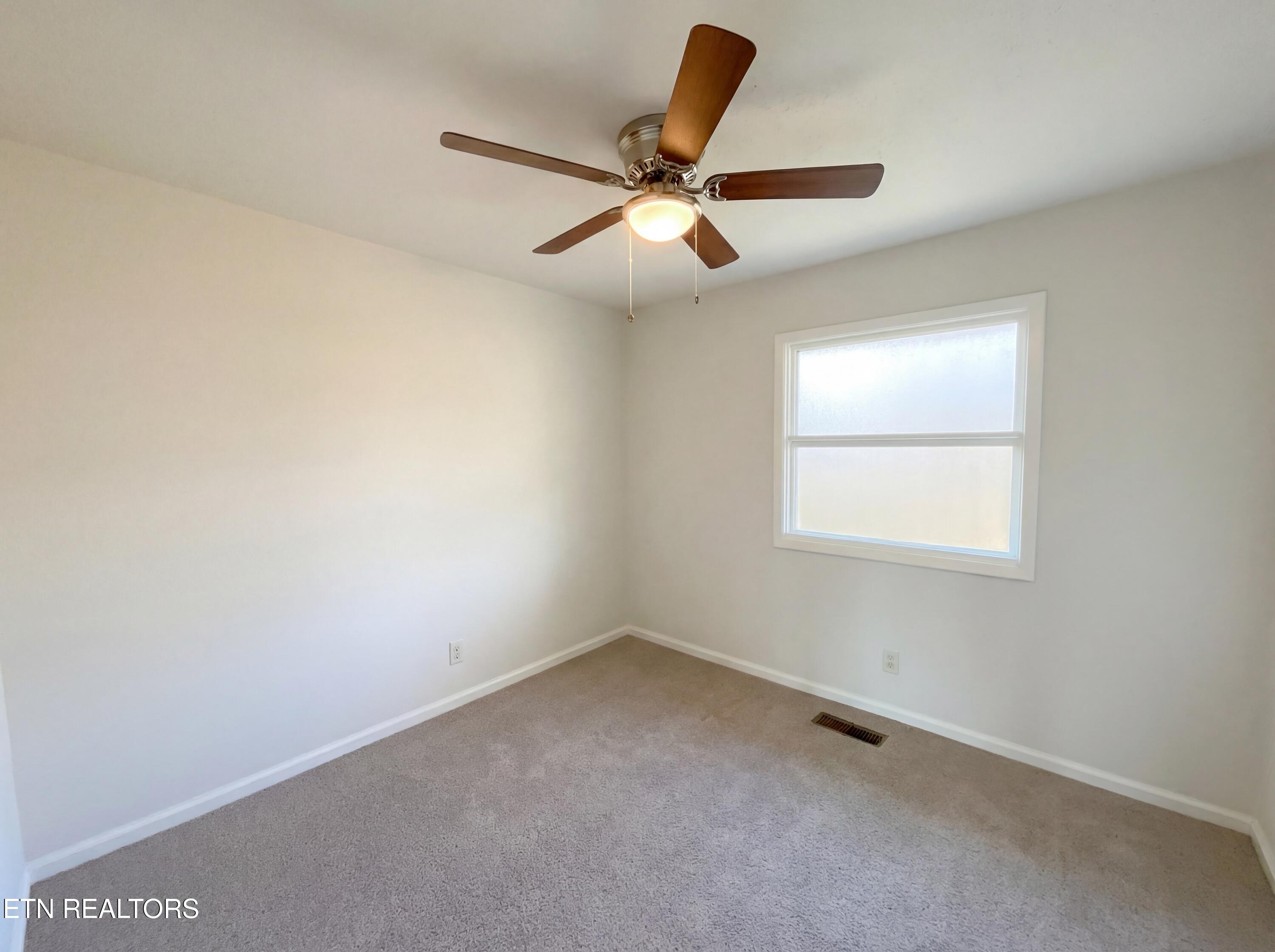 4606 Elm View Drive Knoxville, TN 37921 - Photo 13 of 23 listing_12