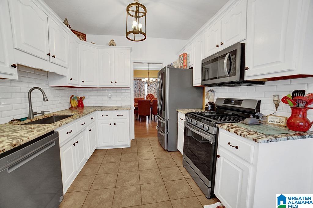 730 Ridgefield Way Odenville, AL 35120 - Photo 4 of 10