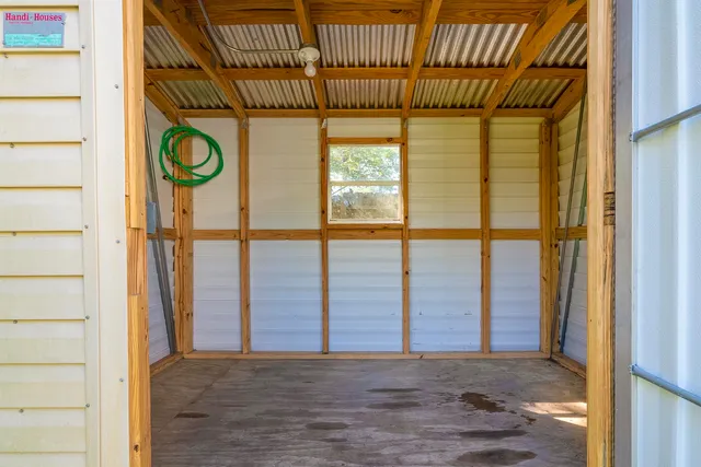 a view of a entrance door of the house