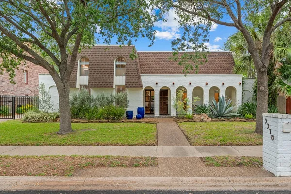 $499,000 | 5318 River Oaks Drive, Corpus Christi, TX 78413