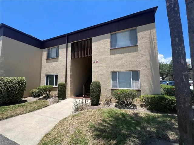 $1,750 | 631 North Keene Road, Unit S8, Clearwater, FL 33755