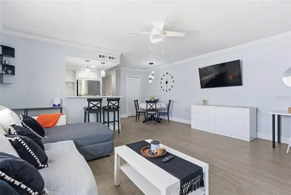$1,650 | 631 North Keene Road, Unit S8, Clearwater, FL 33755