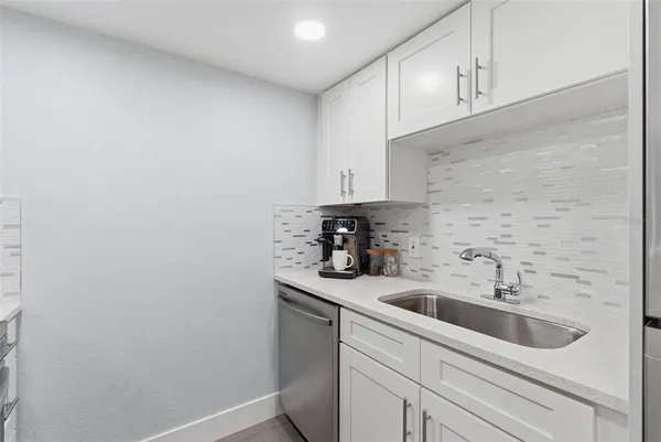 $1,650 | 631 North Keene Road, Unit S8, Clearwater, FL 33755