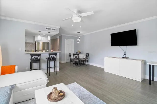 $1,750 | 631 North Keene Road, Unit S8, Clearwater, FL 33755